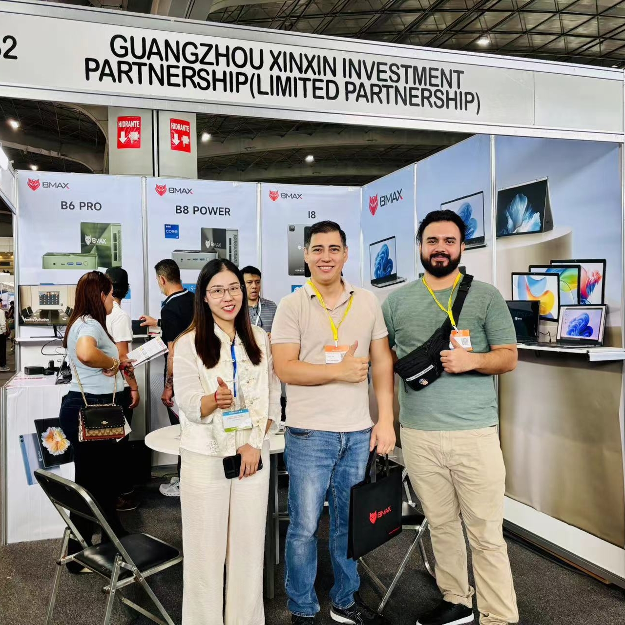 L'artigianato per eccellenza stupisce ancora una volta il mercato internazionale!BMAX ha fatto un'apparizione straordinaria alla 9a fiera commerciale in Cina (Messico)