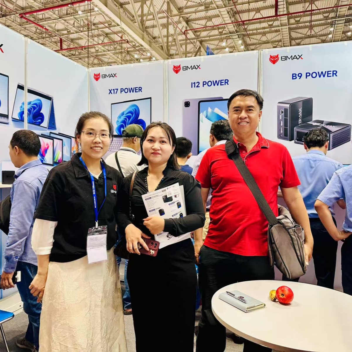 Nuovi prodotti hard-core, sbalorditivi il pubblico! BMAX ha fatto una forte apparizione alla China (Vietnam) Export Brand Joint Exhibition!
